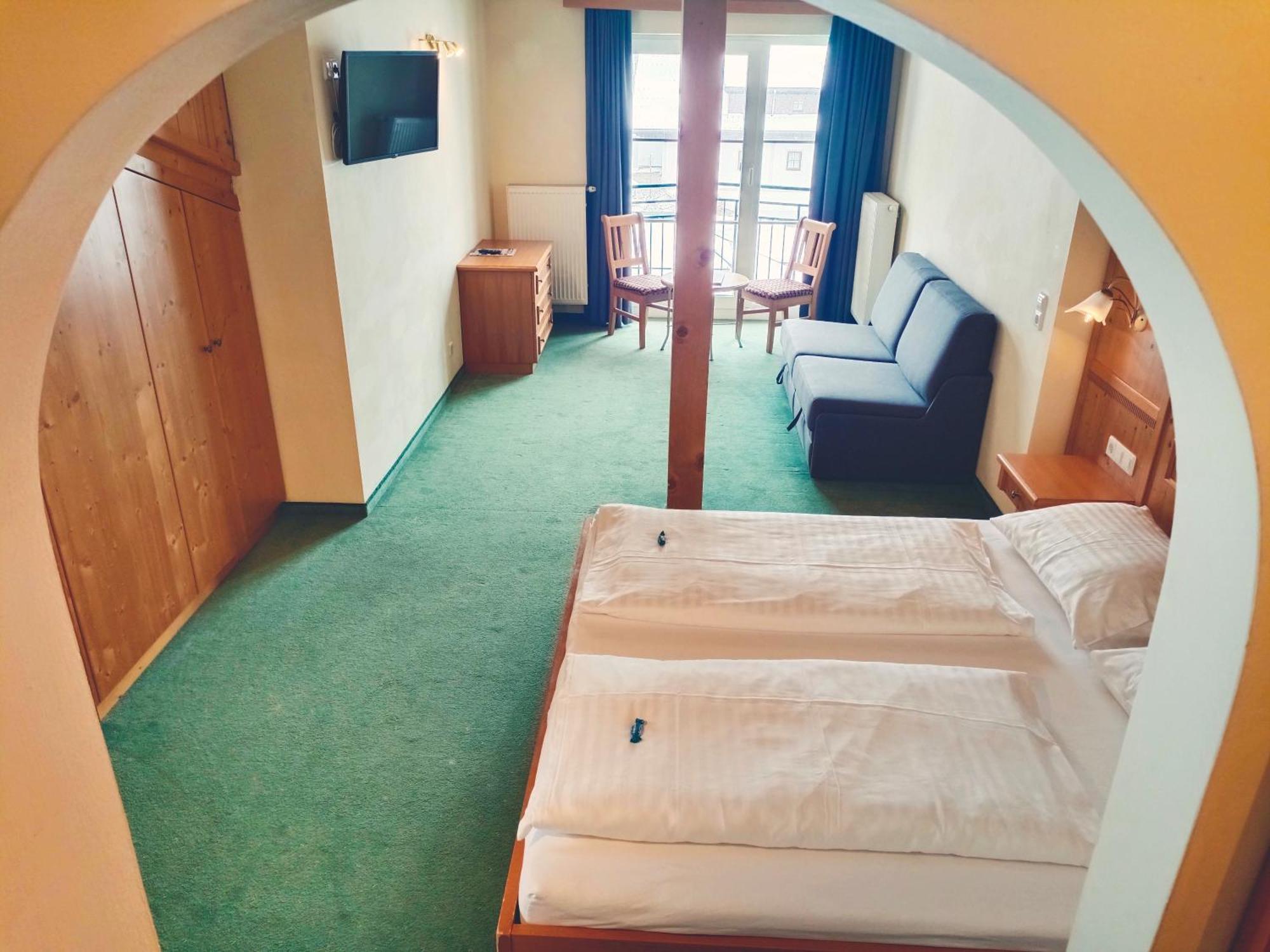 Hotel Gruenwaldkopf Обертауэрн Экстерьер фото